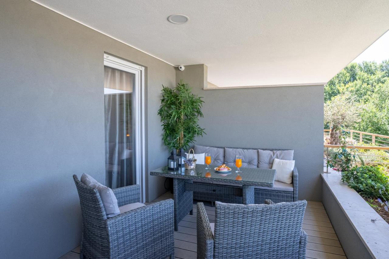 Morska Vila 6 Luxury Apartment Znjan Split Zewnętrze zdjęcie